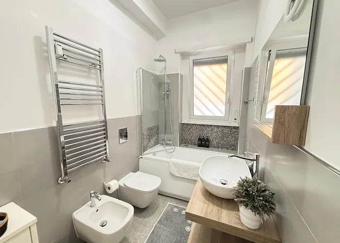 Cozy Flat With Terrace Roma
